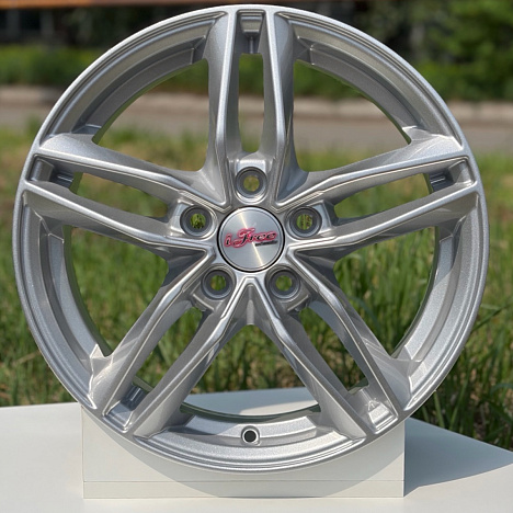 Moskva (КС689) 6.500xR16 5x112 DIA66.6 ET45 Нео-классик Moskva (КС689) 6.500xR16 5x112 DIA66.6 ET45 Нео-классик