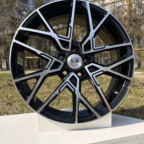 Вудроф (КС1044) 7.000xR18 5x114.3 DIA60.1 ET35 алмаз черный Вудроф (КС1044) 7.000xR18 5x114.3 DIA60.1 ET35 алмаз черный